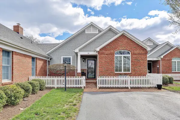 74 Village Green Dr, Penhook, VA 24137