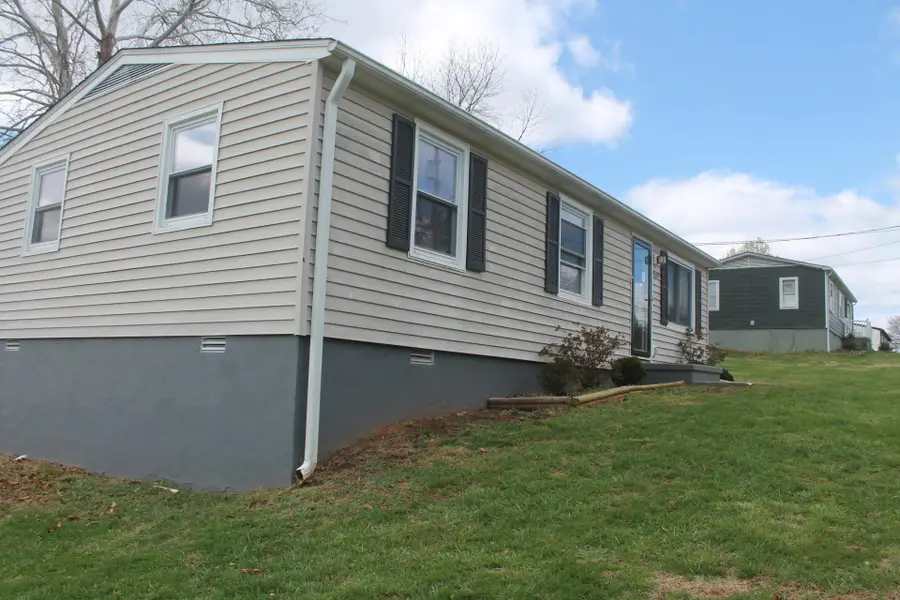 2157 Belltown Rd, Bedford, VA 24523 - #3