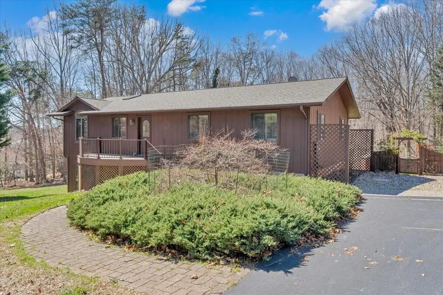 103 Twin Cove Trl, Moneta, VA 24121 - #2