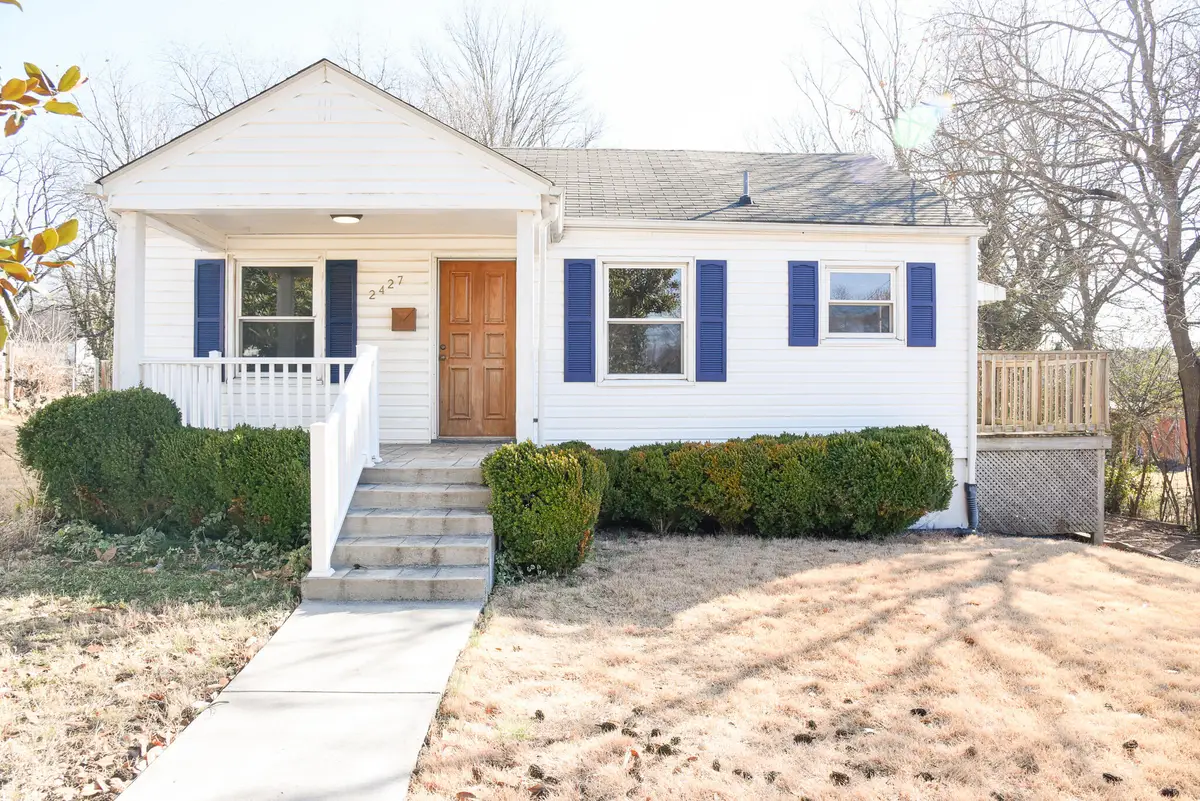 2427 Ravenwood Ave Nw, Roanoke, VA 24012 - #1