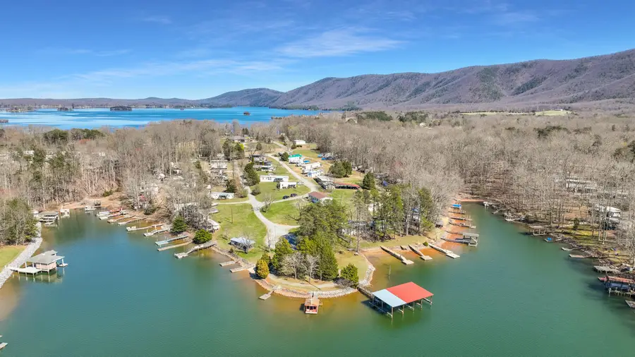 5625 Smith Mountain Rd, Penhook, VA 24137 - #3