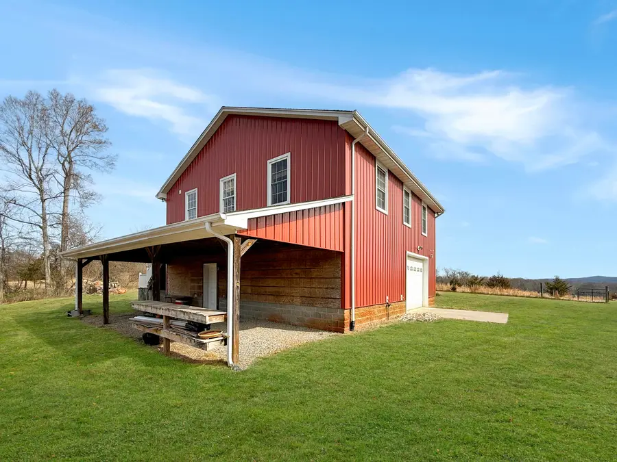 10820 Sontag Rd, Martinsville, VA 24112 - #3