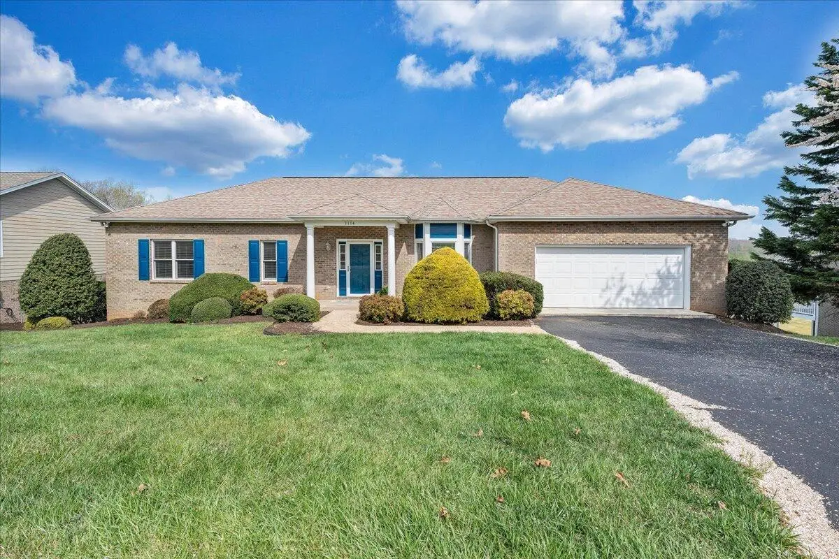 1114 8th Fairway Ln, Huddleston, VA 24104 - #1
