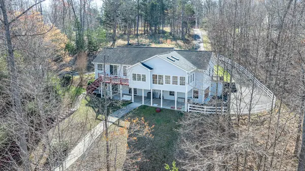 2085 Lakewood Forest Rd, Moneta, VA 24121