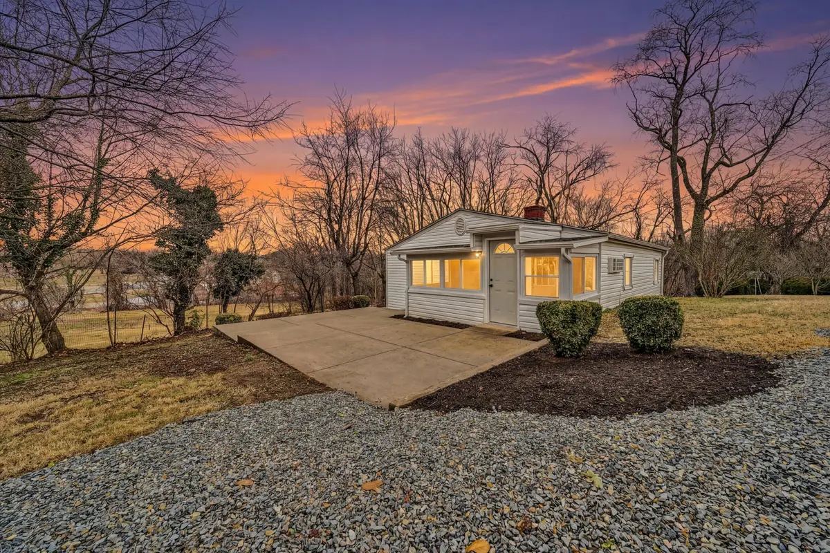 2228 Eastland Ave Se, Roanoke, VA 24013 - #1