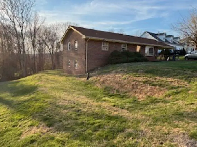 2101 7th St, Radford, VA 24141 - #2