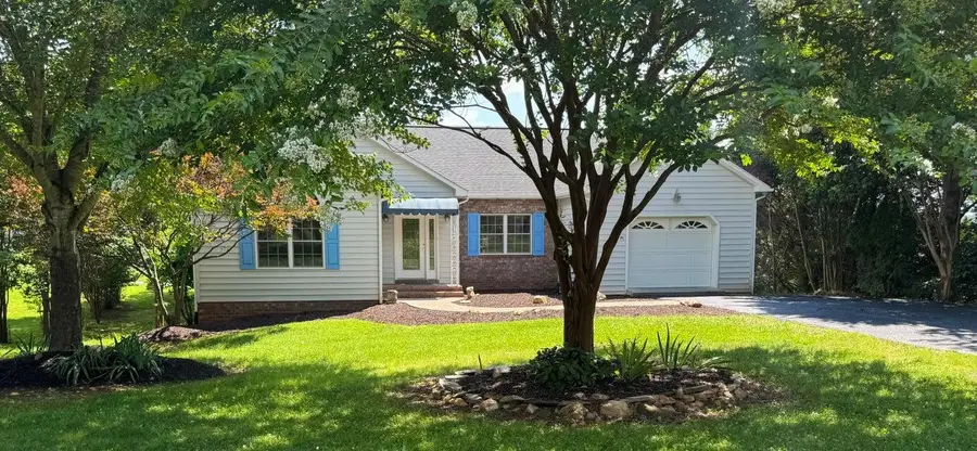 141 Chestnut Creek Dr, Hardy, VA 24101 - #2