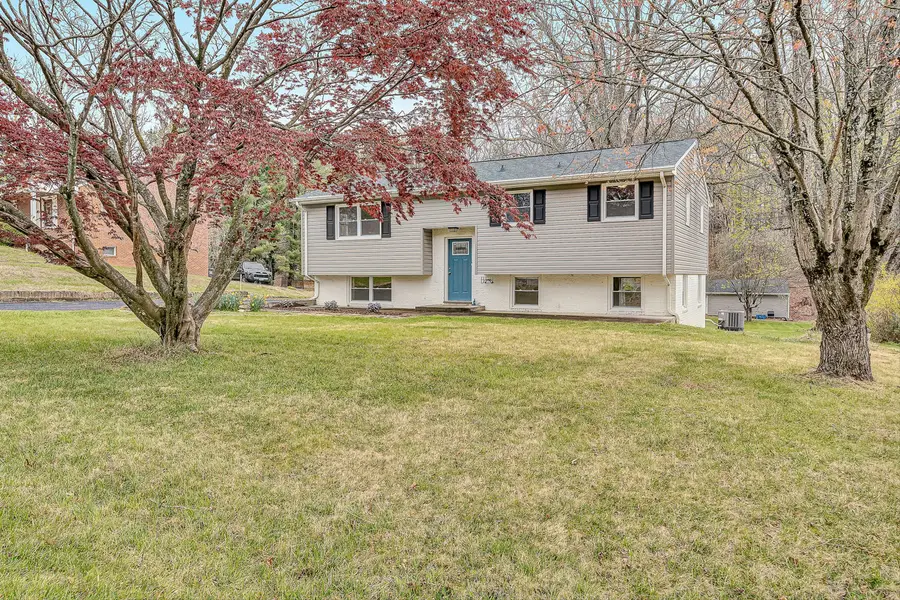 433 Dawnridge Ln, Troutville, VA 24175 - #2