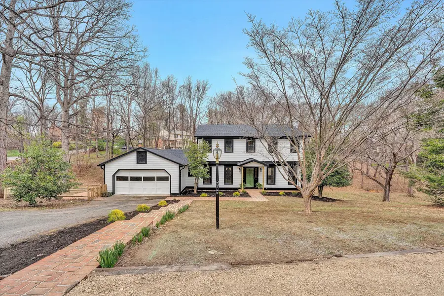 2825 Fairway Forest Dr, Salem, VA 24153 - #2