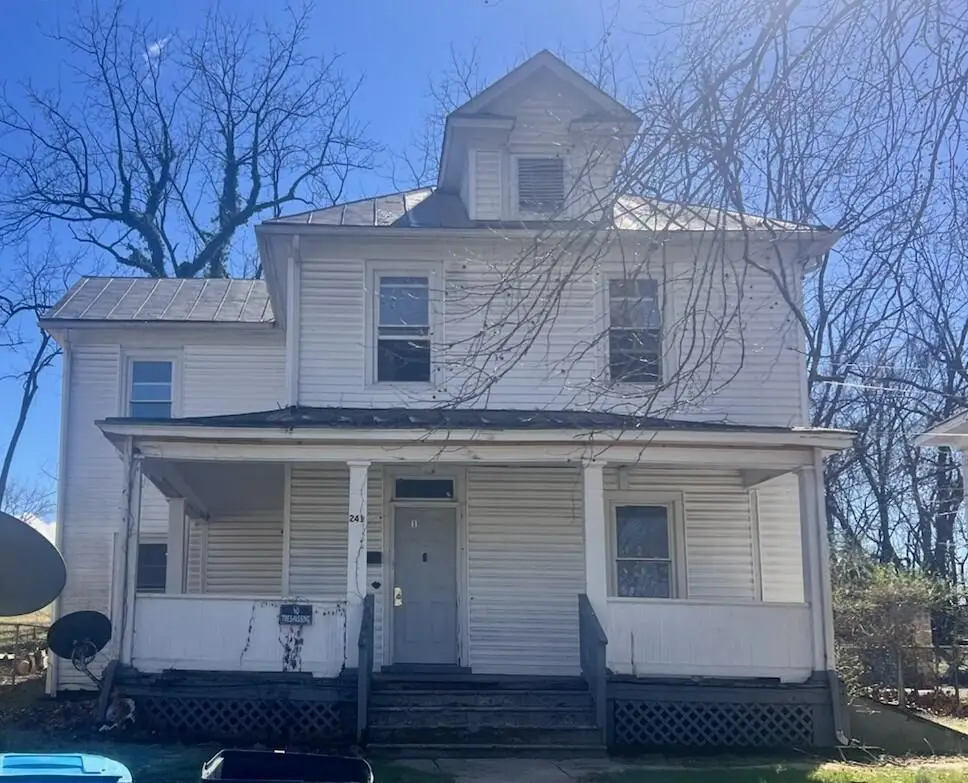 2414 Delaware Ave Nw, Roanoke, VA 24017 - #1