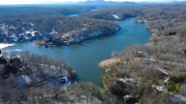 121 Tiki Ter, Goodview, VA 24095