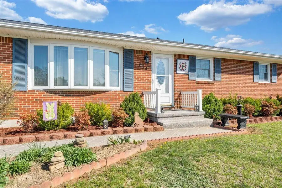 614 Santee Rd, Roanoke, VA 24019 - #3