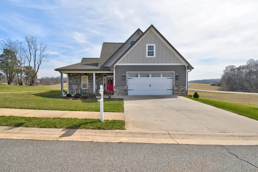 1058 Eagle Crest Ln, Moneta, VA 24121 - #3