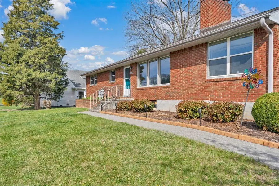 1311 Penley Blvd, Salem, VA 24153 - #3