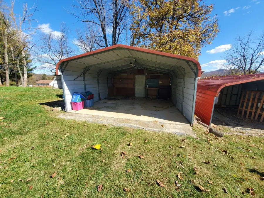 292 Tinker Mill Rd, Daleville, VA 24083 - #3