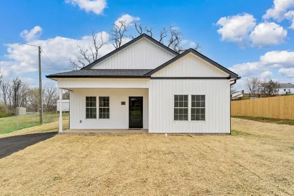 35 Rosamae Dr, Roanoke, VA 24019