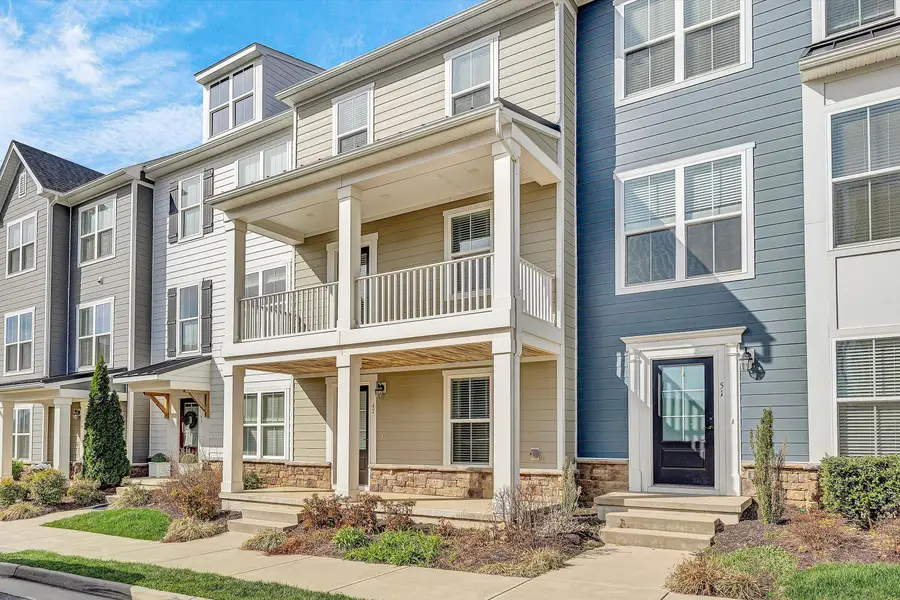 47 Broad St, Daleville, VA 24083 - #3