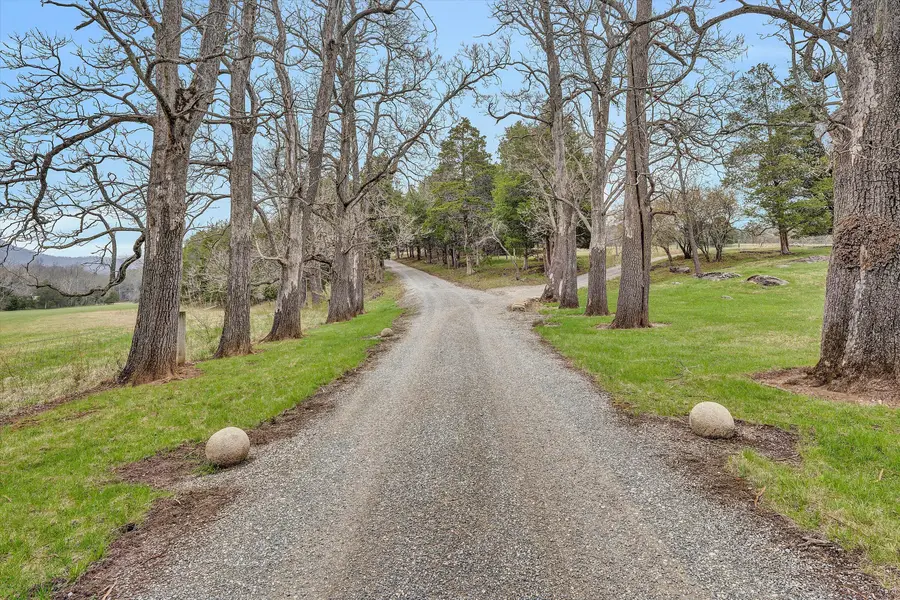 1066 Greyledge Rd, Buchanan, VA 24066 - #2