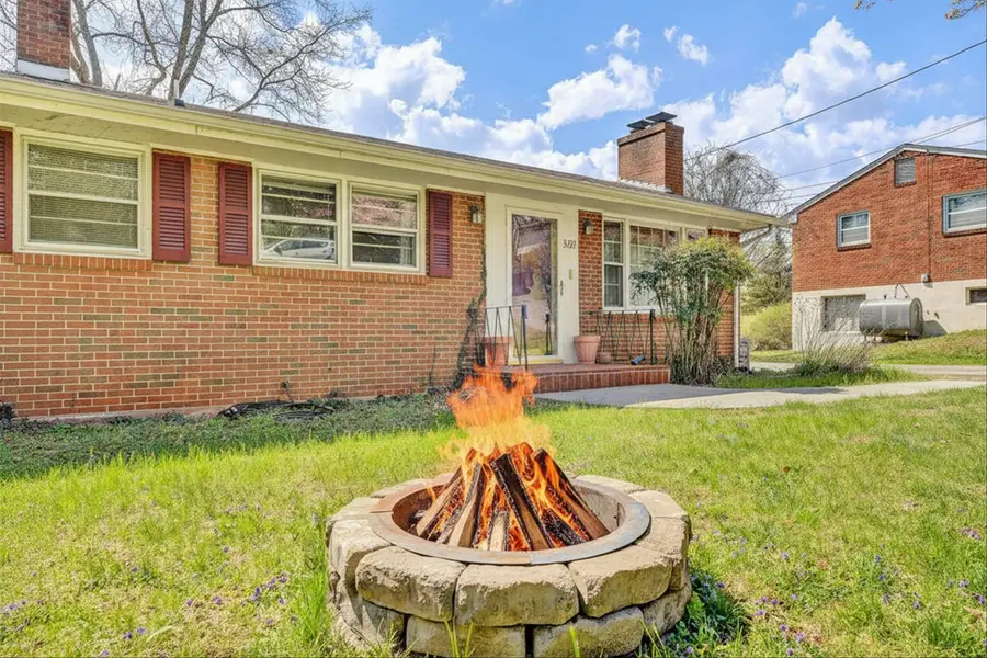 3321 Ledgewood Ave, Roanoke, VA 24018 - #3