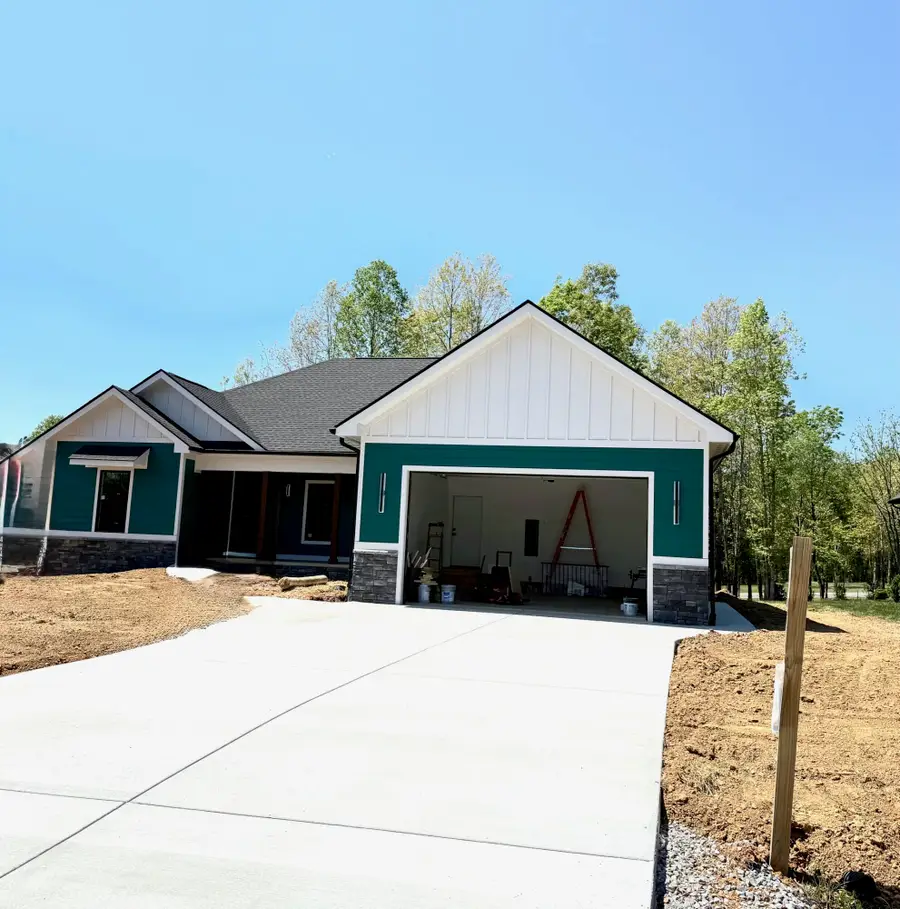 1131 Golf View Ct, Huddleston, VA 24104 - #3