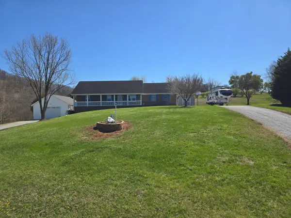 12106 Lee, Buchanan, VA 24066