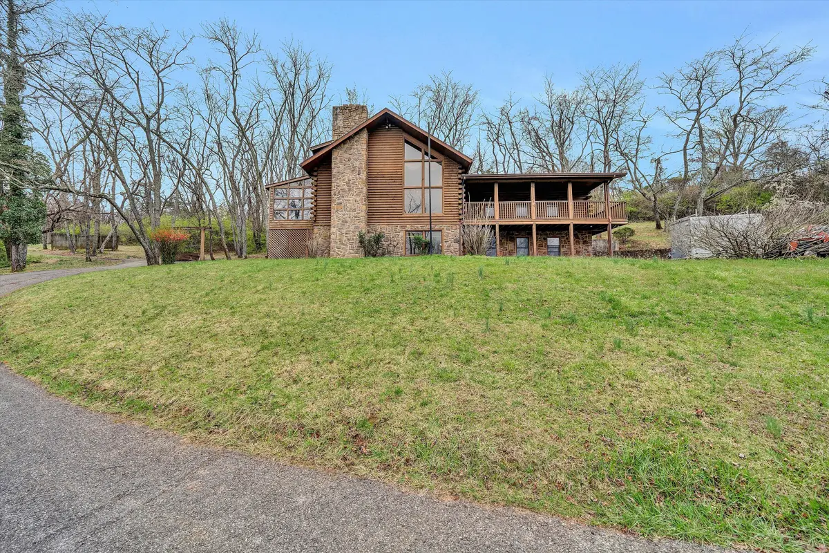 15 Verndale Dr, Roanoke, VA 24019 - #1