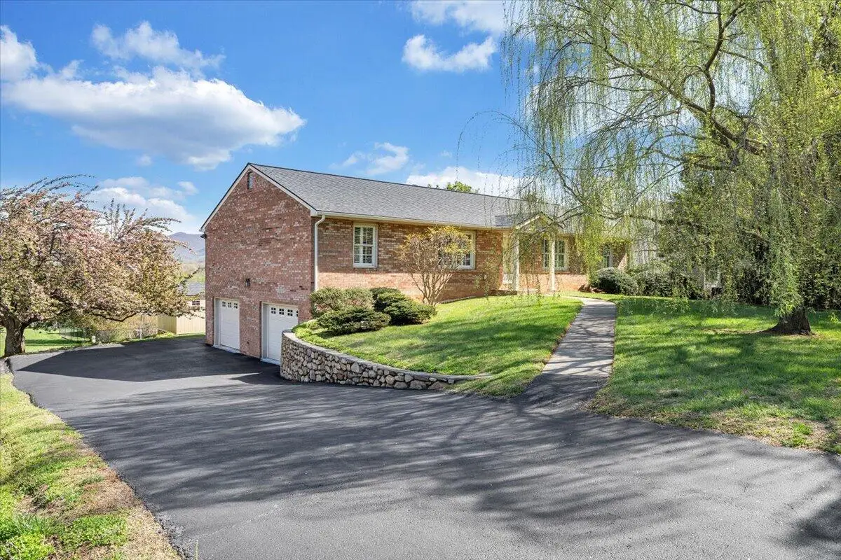 139 Winesap Rd, Roanoke, VA 24019 - #1