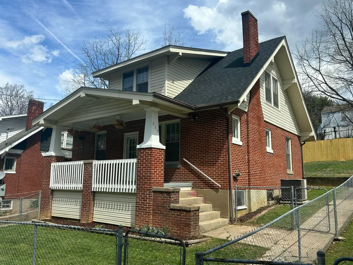 315 S Washington Ave, Pulaski, VA 24301 - #1