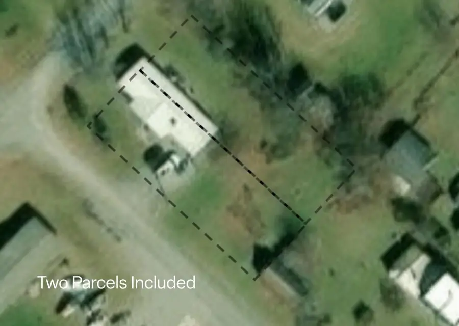 338 4th St, New Castle, VA 24127 - #2