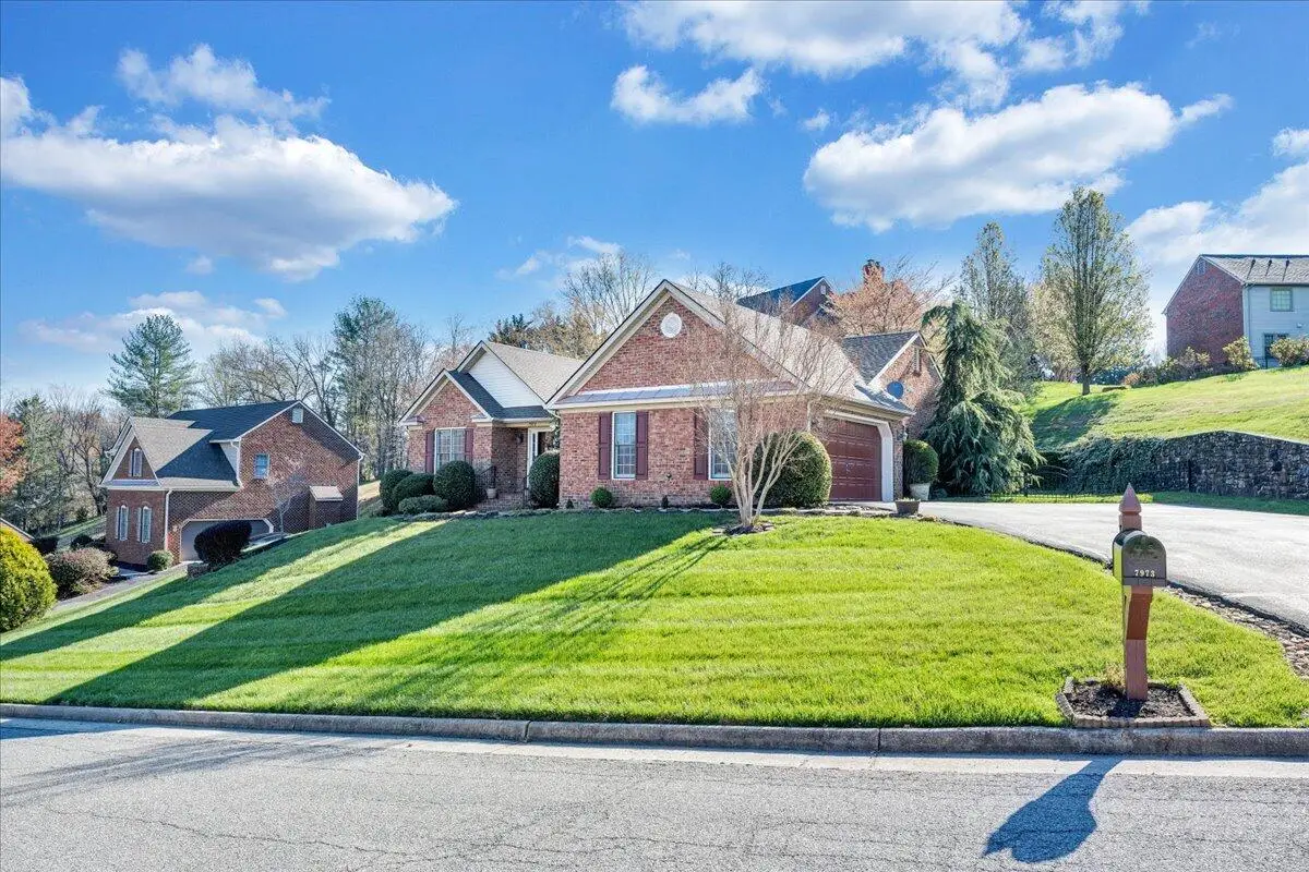 7973 Hollins Court Dr, Roanoke, VA 24019 - #1