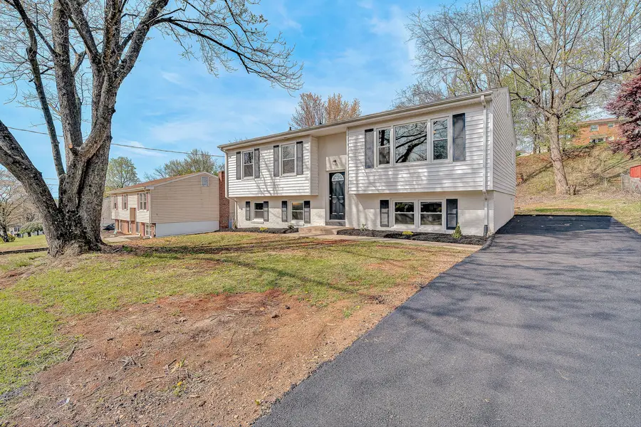 736 Ramada Rd, Vinton, VA 24179 - #2