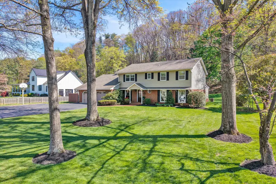 5832 Lakemont Dr, Roanoke, VA 24018 - #2