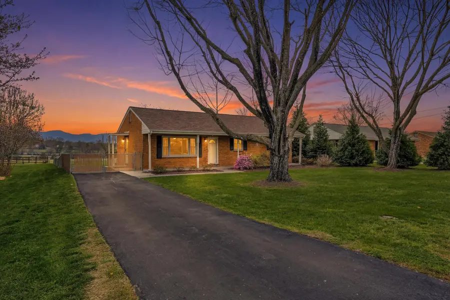 1006 Green Meadow Rd, Bedford, VA 24523 - #2