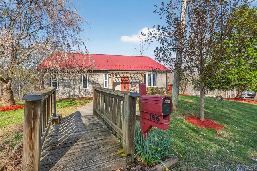 106 E Beaver Dam Ct, Goodview, VA 24095 - #2