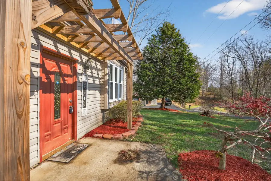 106 E Beaver Dam Ct, Goodview, VA 24095 - #3