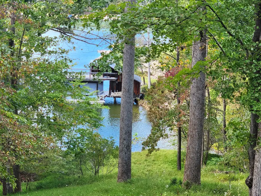 300 Whisperway Rd, Moneta, VA 24121 - #2