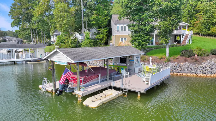 544 Woodbrook Rd, Moneta, VA 24121 - #2