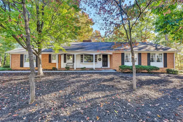 7044 Irondale Cir, Roanoke, VA 24019