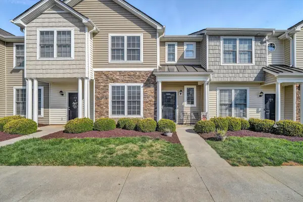 100 Sprouse Ln, Lynchburg, VA 24502