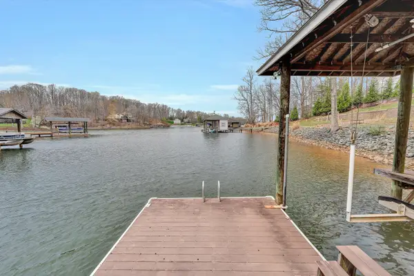 951 Piney Point Rd, Union Hall, VA 24176