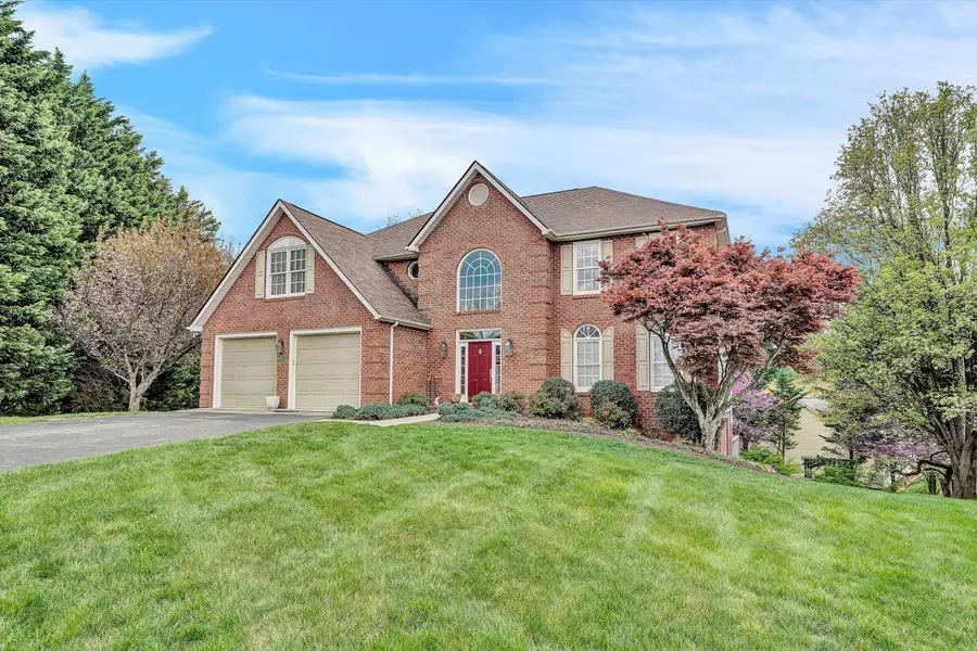 1935 Springmill Rd, Salem, VA 24153 - #2