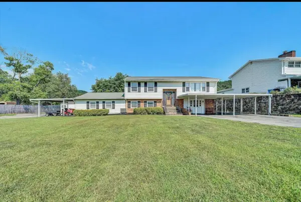 3707 Springvale St Se, Roanoke, VA 24014