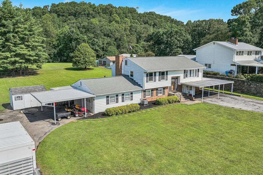 3707 Springvale St Se, Roanoke, VA 24014 - #3