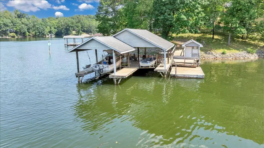 143 Charlotte Ln, Hardy, VA 24101 - #2