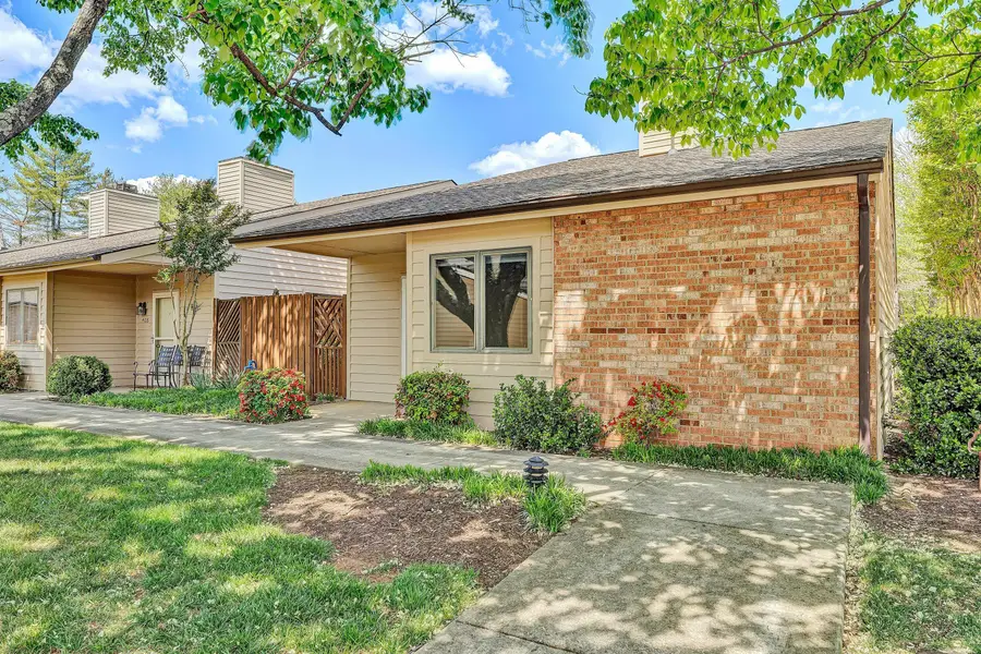 407 Windward Dr Sw, Roanoke, VA 24018 - #2