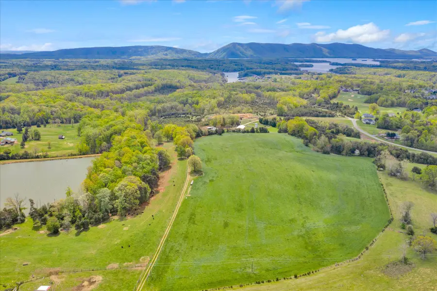 12274 Smith Mountain Lake Pkwy, Huddleston, VA 24104 - #2