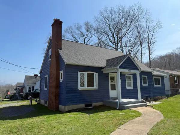 3103 E Circle Dr, Covington, VA 24426