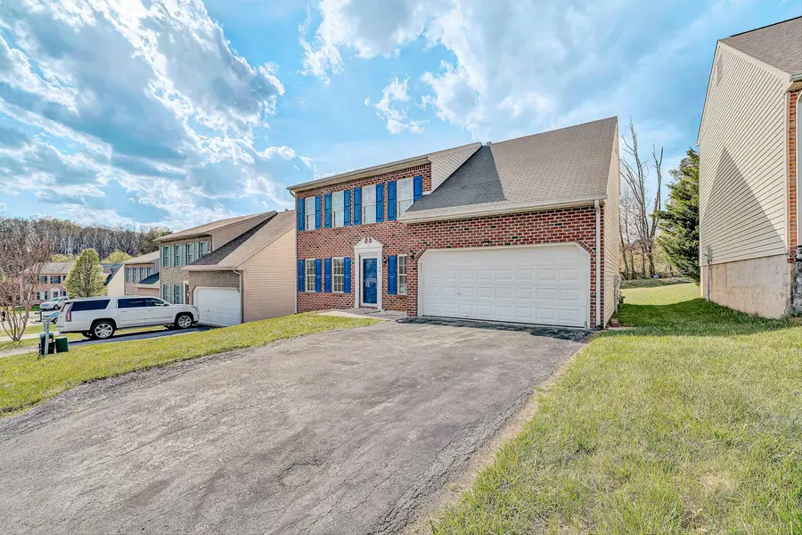 6940 Linn Dr, Roanoke, VA 24019 - #2