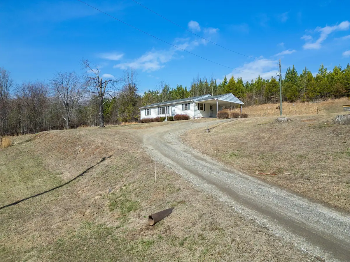 137 Sunnybrook Cir, Bassett, VA 24055 - #1