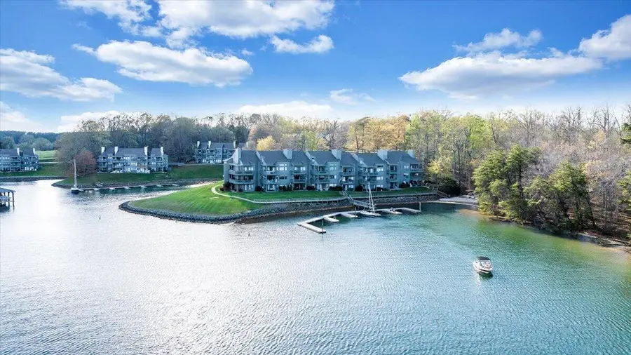 75 Woodbridge Cir #1114, Moneta, VA 24121 - #2